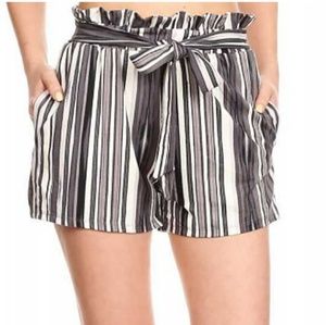 NWT Waist-tie shorts